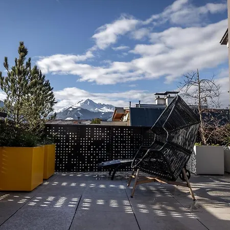 Alp Living Self-check In אינסברוק